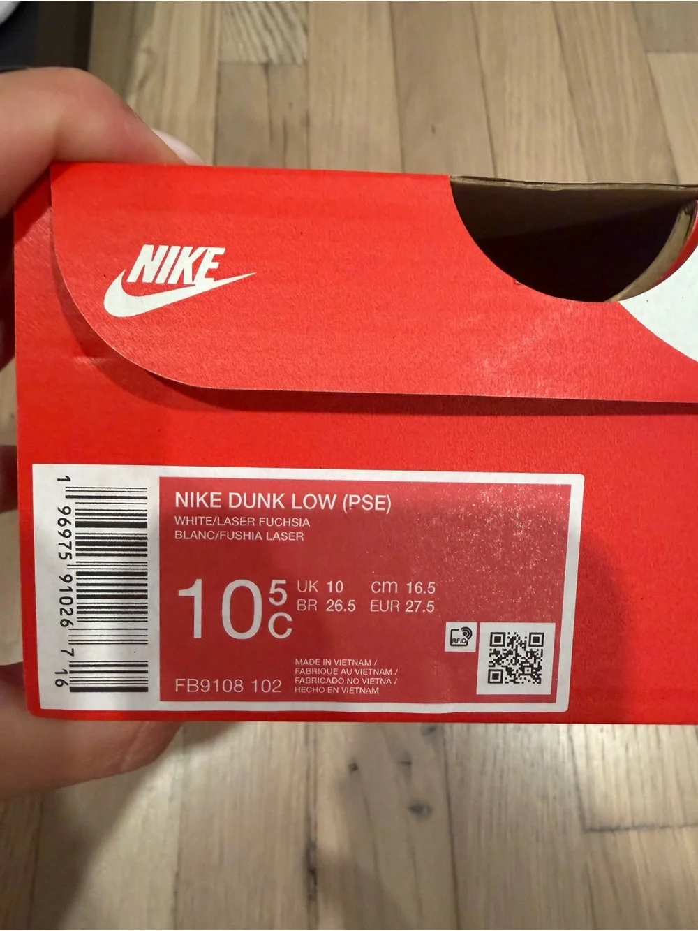 Nike dunk low 10.5 NEW